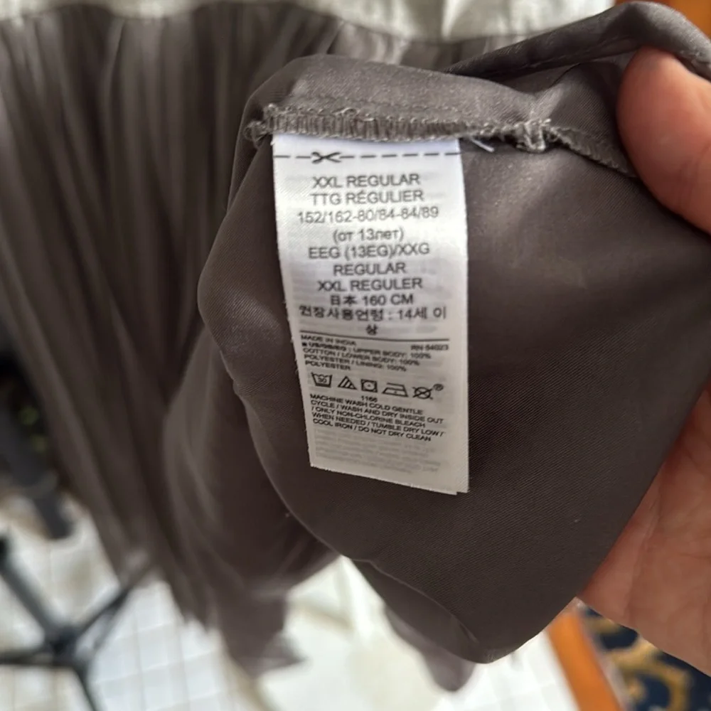 GAP  Girls‎ Long Sleeve Mix Fabric Dress in an XXL- worn a few times.